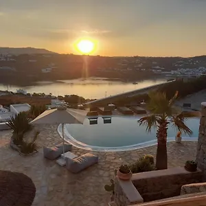 Navy Blue , Ornos (Mykonos) Griekenland