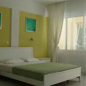 Dryades Hotel